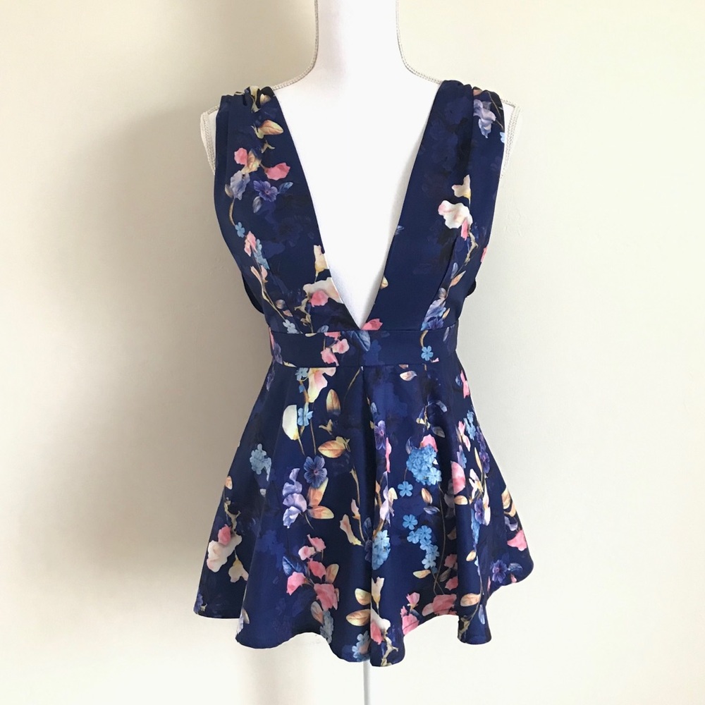 LATISTE navy blue floral romper - size S (NWOT)